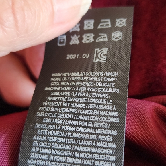 Lipsy London Plum Velvet Dress with a slouchy neck and Dolmam Sleeves sz 14 NWT - Picture 10 of 10